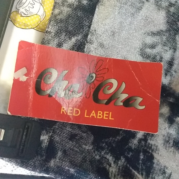 NWT Cha Cha ladies pants . Stretchy denim. Size medium. About a women's 4. - Picture 4 of 8